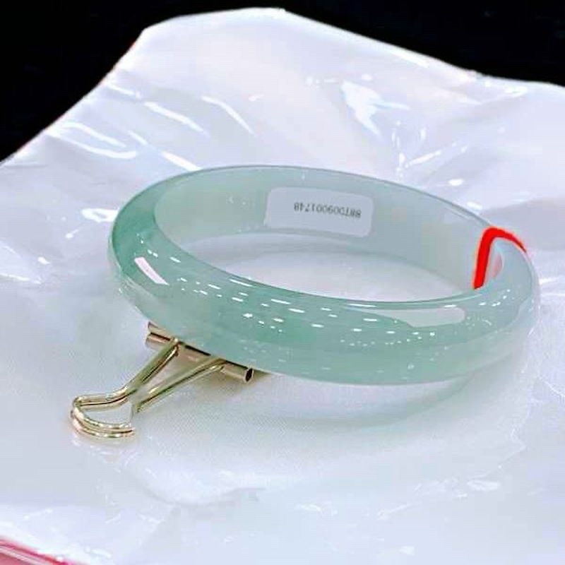 Myanmar , Natural Ice Jadeite  - Lighting ulasan dan harga